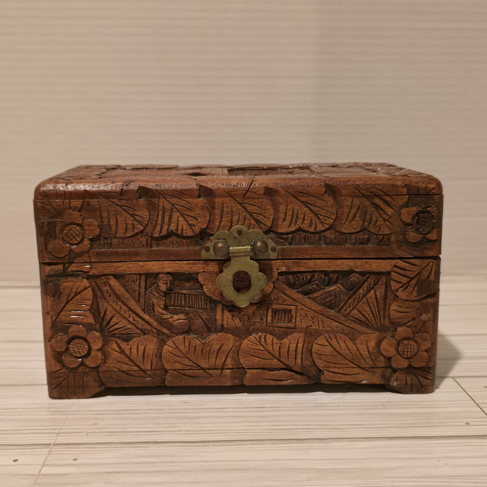 Hand Carved Chinese Camphor Wood Asian Jewlery Trinket Box